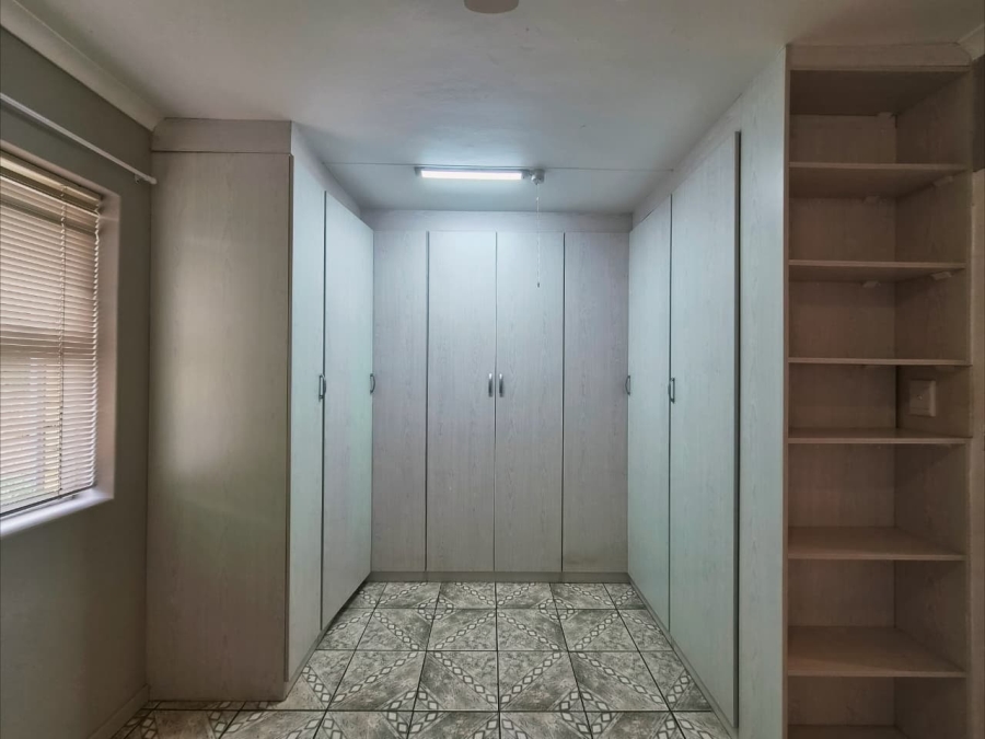 3 Bedroom Property for Sale in Stilbaai Wes Western Cape